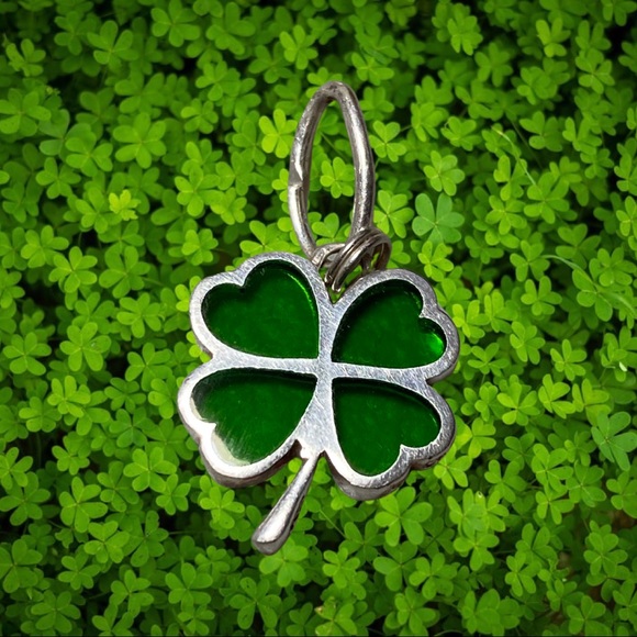 Sterling Silver Plique a Jour Style Clover Charm 3/4 inch - Picture 2 of 3